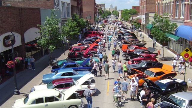 Steamboat car show 060