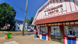 Penguin-Zesto-Winona-Minnesota-Ice Cream-Desserts-Summer-Burgers