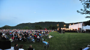 Minnesota-Beethoven-Festival-Winona-Classical-Pops-Concert-Lake-Park-Bandshell-Orchestra