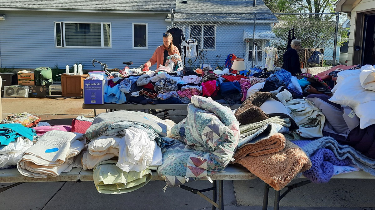 Winona Post Explores 100 Mile Garage Sale Visit Winona