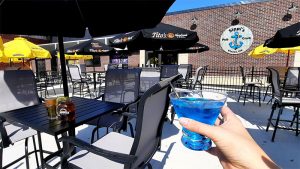 Sipps-Pub-Grub-Restaurant-Downtown-Winona-Minnesota-Patio-Drink