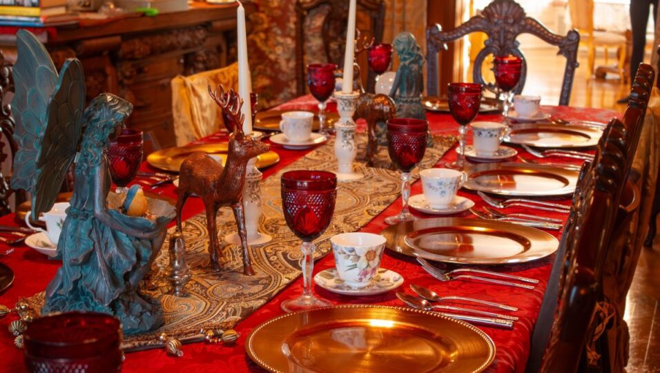 alexander mansion la dining room