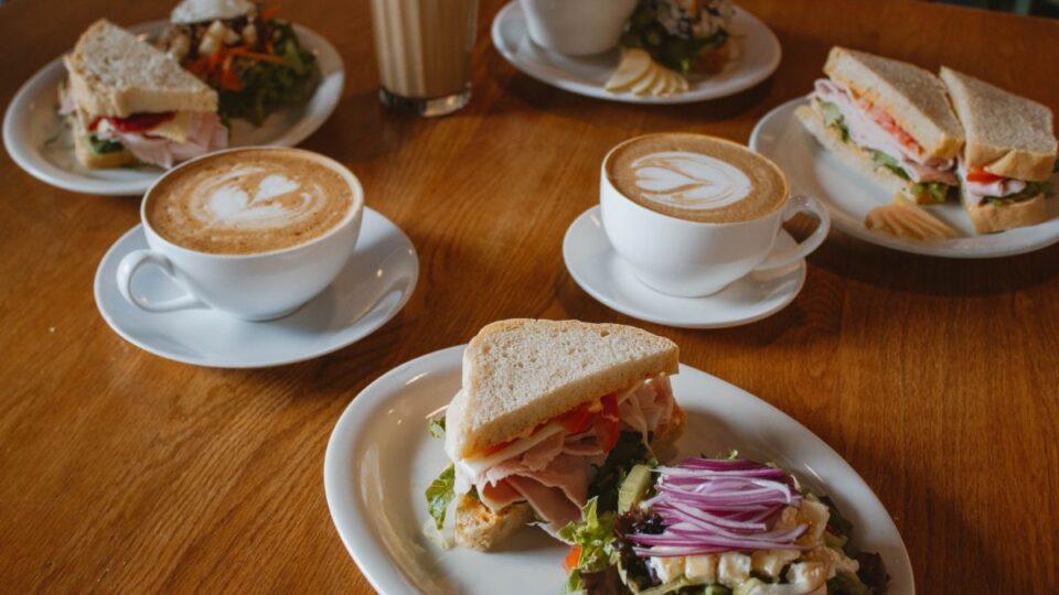 blue heron lunch & coffee la