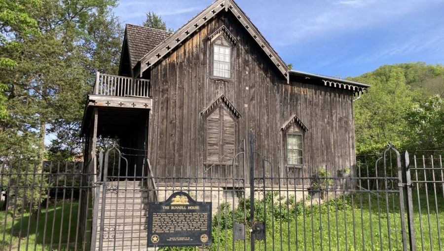 bunnel house