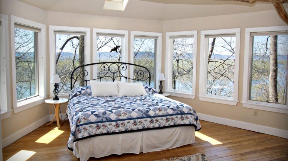 hawks view cottages, lodges, & suites marsh hawk cottage