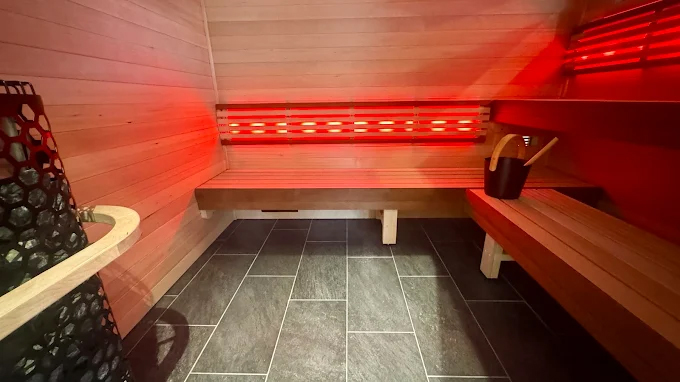 hotel 44 north sauna winona minnesota downtown lodging