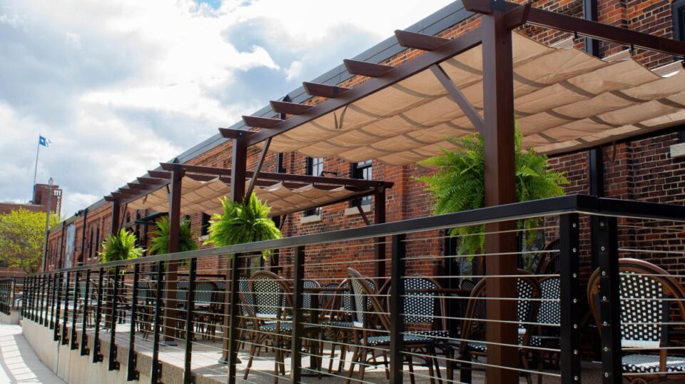 old tiger patio la (1)