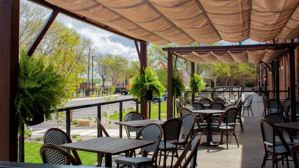 old tiger patio la