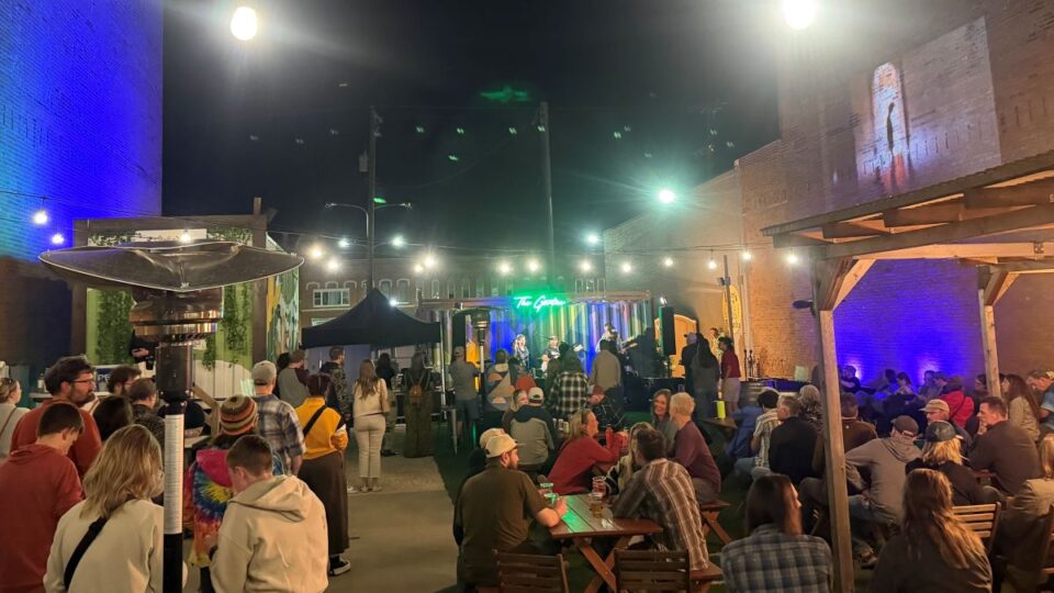 peter's biergarten evening live music
