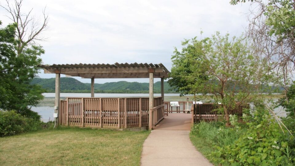trempealeau national wildlife refuge observation deck jk
