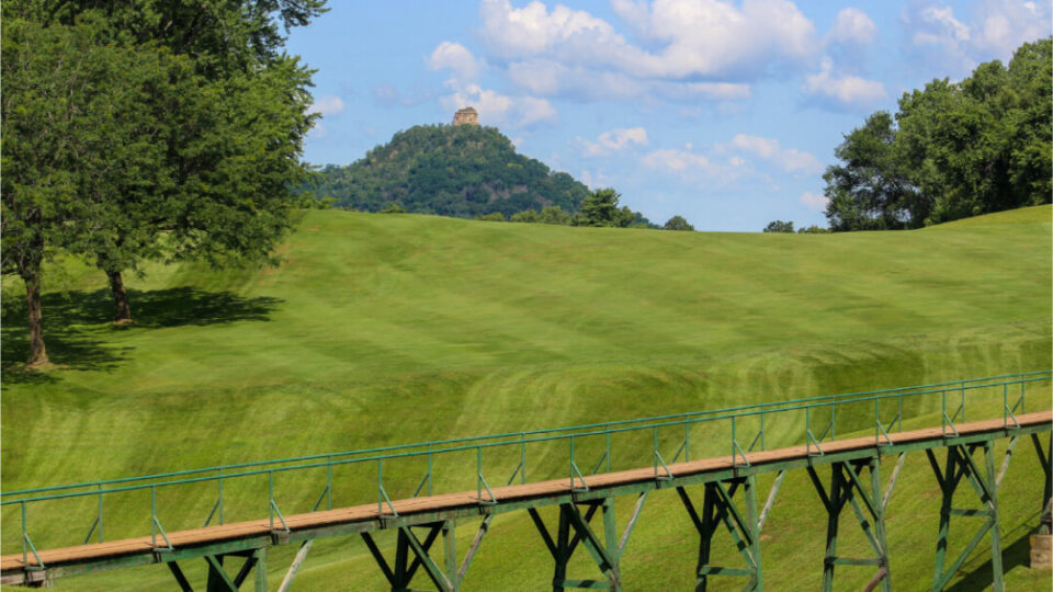 visitwinona spring golf