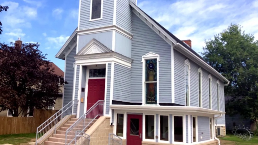 winona arts center exterior