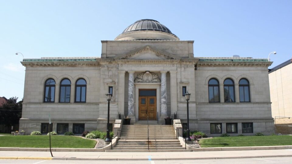 winona public library jk (1)